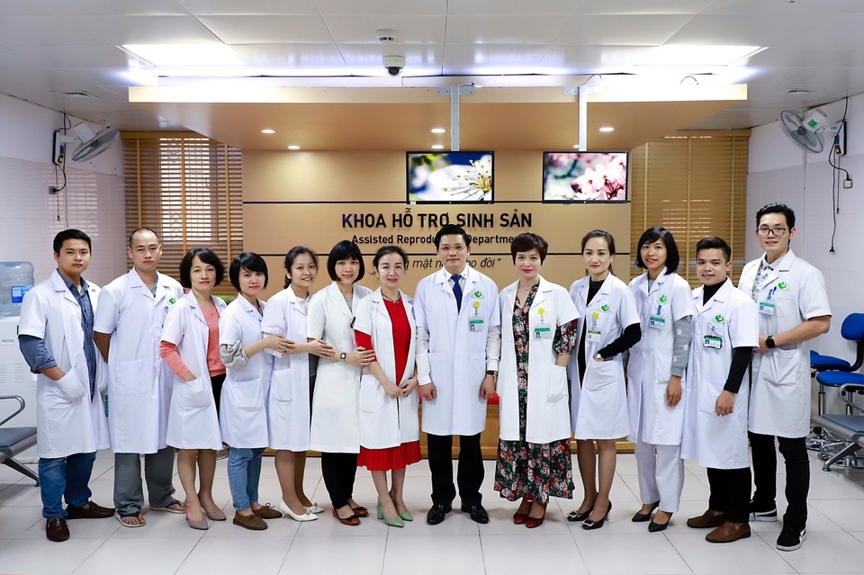 Những ông mụ, bà mụ ở Bệnh viện Phụ sản Hà Nội - 2 Những ông mụ, bà mụ ở Bệnh viện Phụ sản Hà Nội - 2