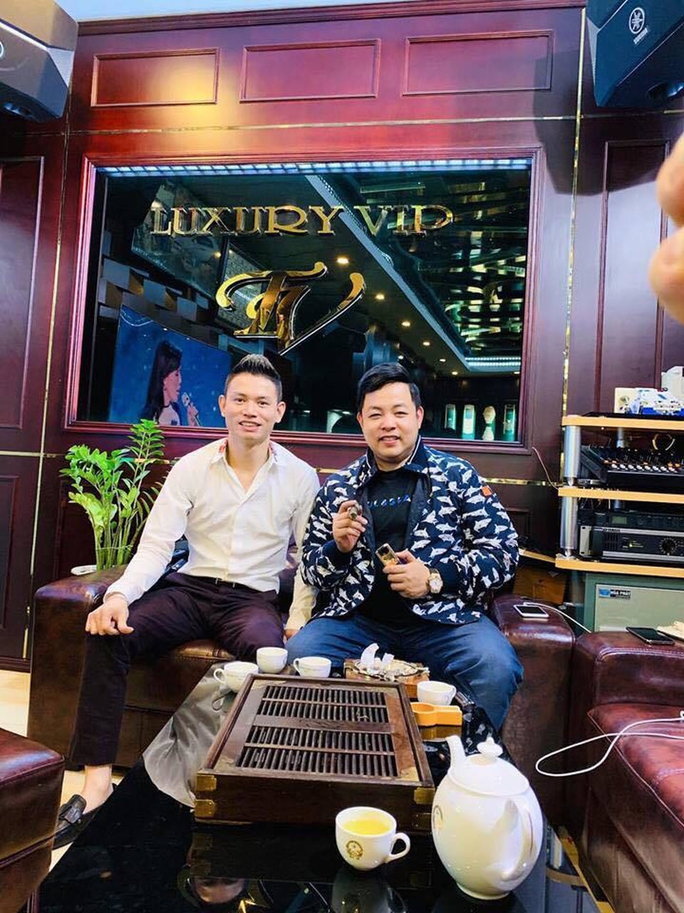 Câu chuyện của ông chủ Luxury VIP và hành trình nuôi dưỡng ước mơ chỉ với 1,5 triệu đồng khởi nghiệp - 11 Câu chuyện của ông chủ Luxury VIP và hành trình nuôi dưỡng ước mơ chỉ với 1,5 triệu đồng khởi nghiệp - 11
