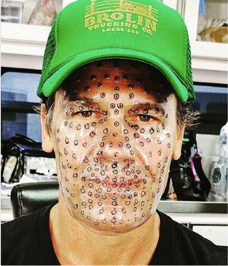 “Vỡ mộng” khi hậu trường phim chẳng hoàng tráng được như trên màn ảnh - 1 “Vỡ mộng” khi hậu trường phim chẳng hoàng tráng được như trên màn ảnh - 1