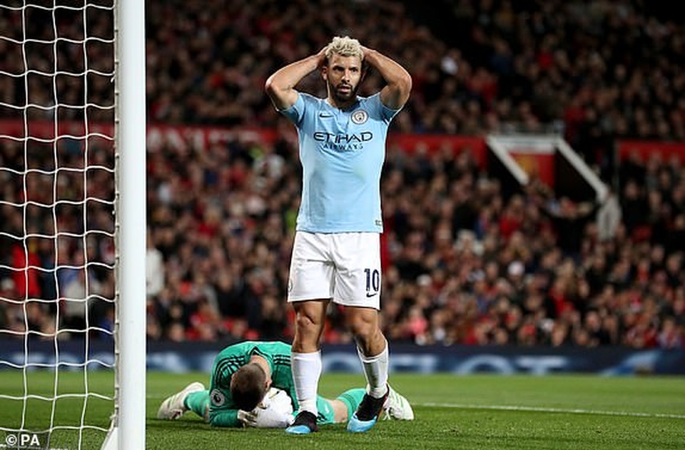 Man Utd 0-2 Man City: Chiến thắng của đẳng cấp - 7 Man Utd 0-2 Man City: Chiến thắng của đẳng cấp - 7