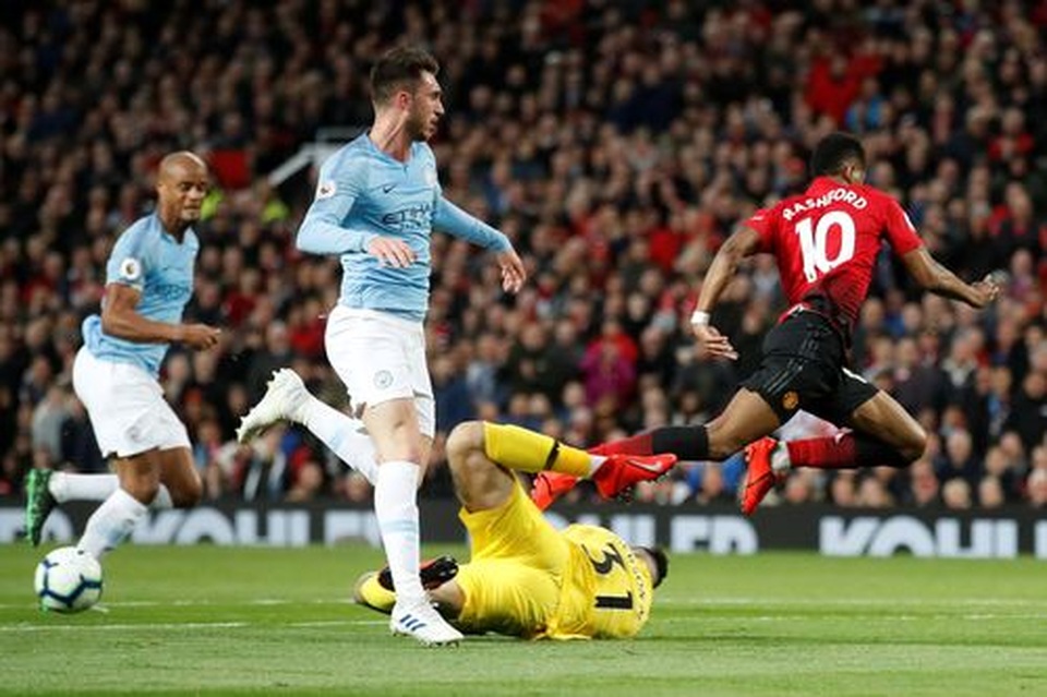 Man Utd nên giữ lại và chia tay ai trong mùa Hè 2019? - 8 Man Utd nên giữ lại và chia tay ai trong mùa Hè 2019? - 8