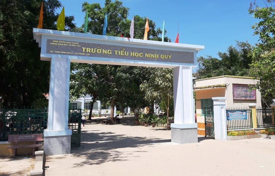 Ninh Thuận: 44 học sinh tiểu học nhập viện sau khi uống sữa miễn phí - 1 Ninh Thuận: 44 học sinh tiểu học nhập viện sau khi uống sữa miễn phí - 1