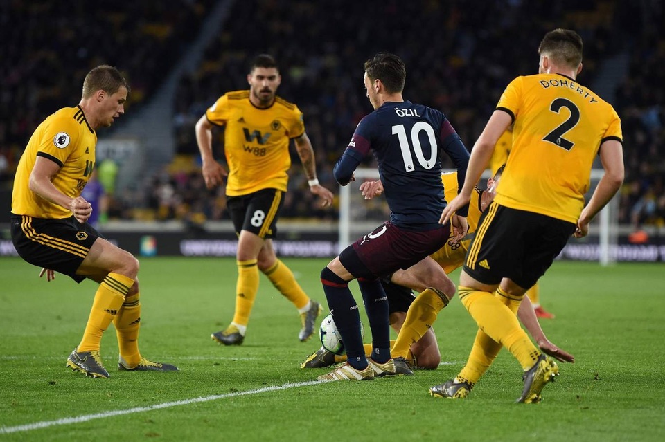 Nhìn lại thất bại cay đắng của Arsenal trên sân của Wolves - 11 Nhìn lại thất bại cay đắng của Arsenal trên sân của Wolves - 11