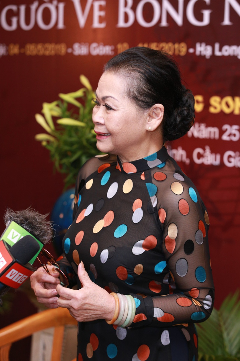 Khánh Ly tiết lộ lý do “mua vé nhưng không về dự” đám tang Trịnh Công Sơn - 2 Khánh Ly tiết lộ lý do “mua vé nhưng không về dự” đám tang Trịnh Công Sơn - 2