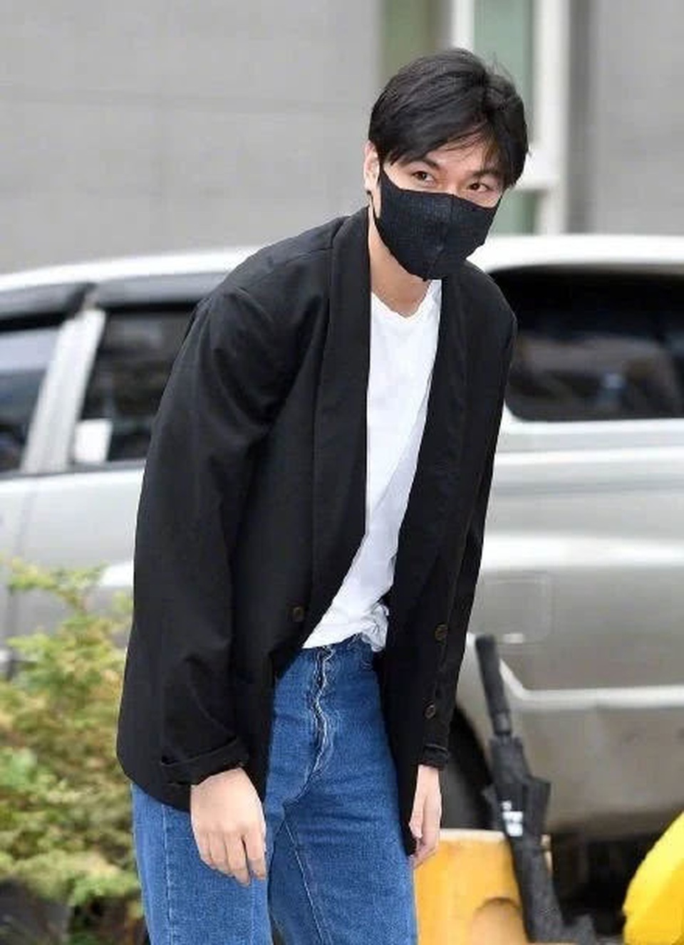 Fan tụ tập đón Kim Tan Lee Min Ho xuất ngũ - 6 Fan tụ tập đón Kim Tan Lee Min Ho xuất ngũ - 6