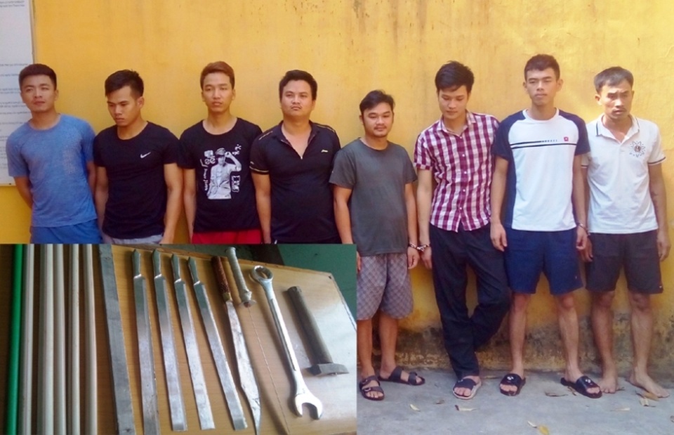 Bắt tạm giam 8 đối tượng đuổi chém nhau trên đường - 1 Bắt tạm giam 8 đối tượng đuổi chém nhau trên đường - 1