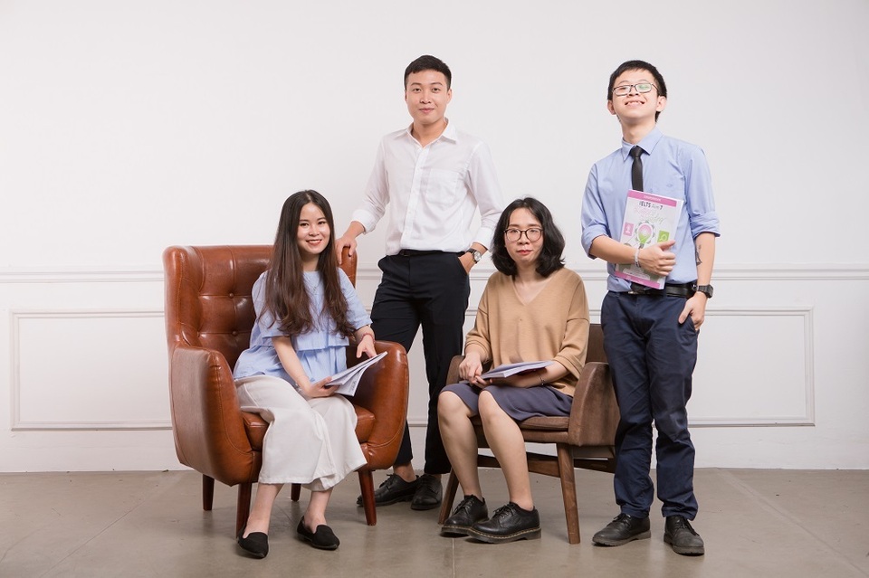 Chinh phục giáo trình IELTS khó với thế hệ giáo viên trẻ trung ở Hà Nội - 1 Chinh phục giáo trình IELTS khó với thế hệ giáo viên trẻ trung ở Hà Nội - 1