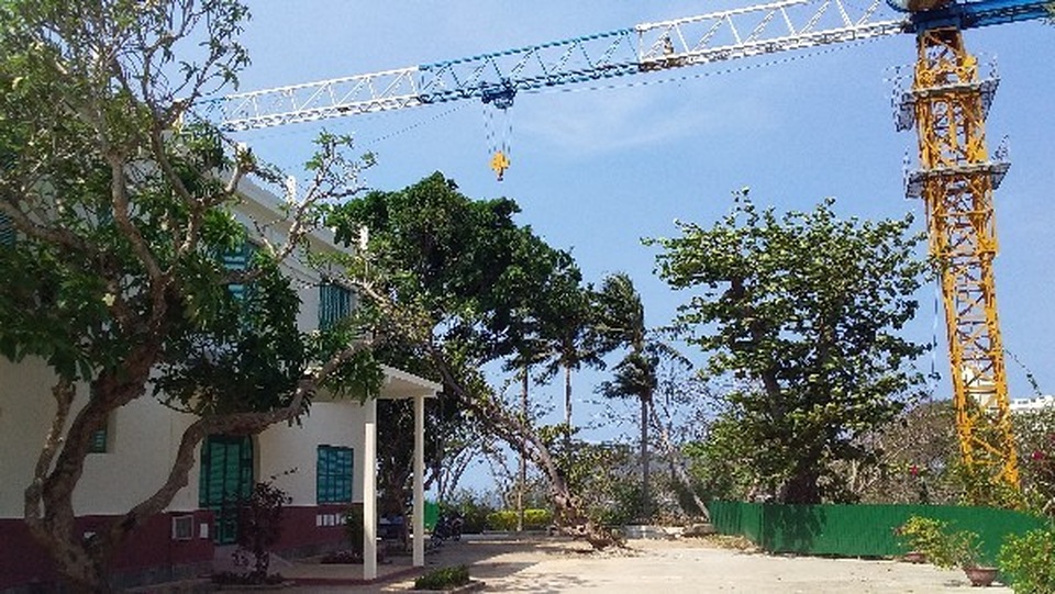 Hoang tàn chốn ăn chơi một thời của vua Bảo Đại - 4 Hoang tàn chốn ăn chơi một thời của vua Bảo Đại - 4