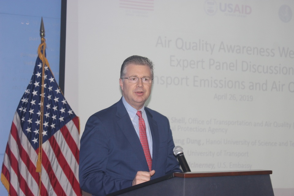 Mỹ sẵn sàng giúp Việt Nam cải thiện chất lượng không khí - 1 Mỹ sẵn sàng giúp Việt Nam cải thiện chất lượng không khí - 1