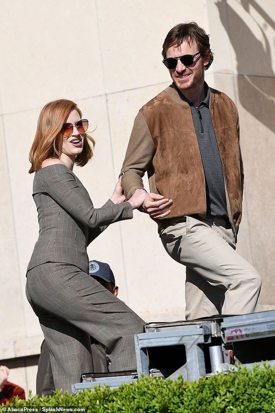 Jessica Chastain đọ dáng Sophie Turner - 2 Jessica Chastain đọ dáng Sophie Turner - 2