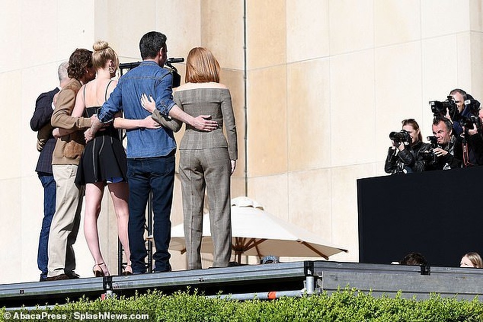 Jessica Chastain đọ dáng Sophie Turner - 12 Jessica Chastain đọ dáng Sophie Turner - 12