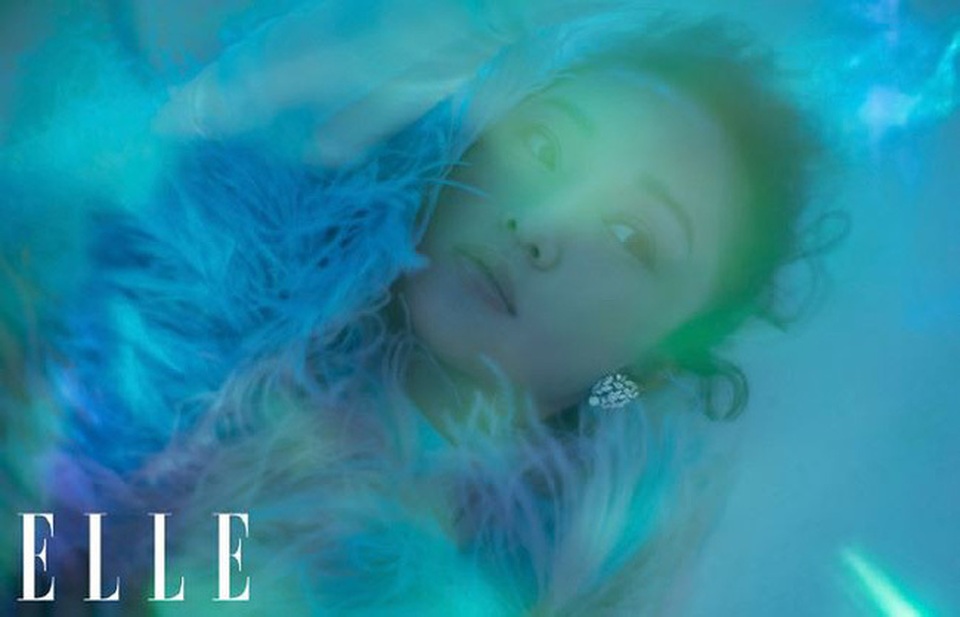 Châu Tấn đẹp ma mị và mong manh ở tuổi 44 - 8