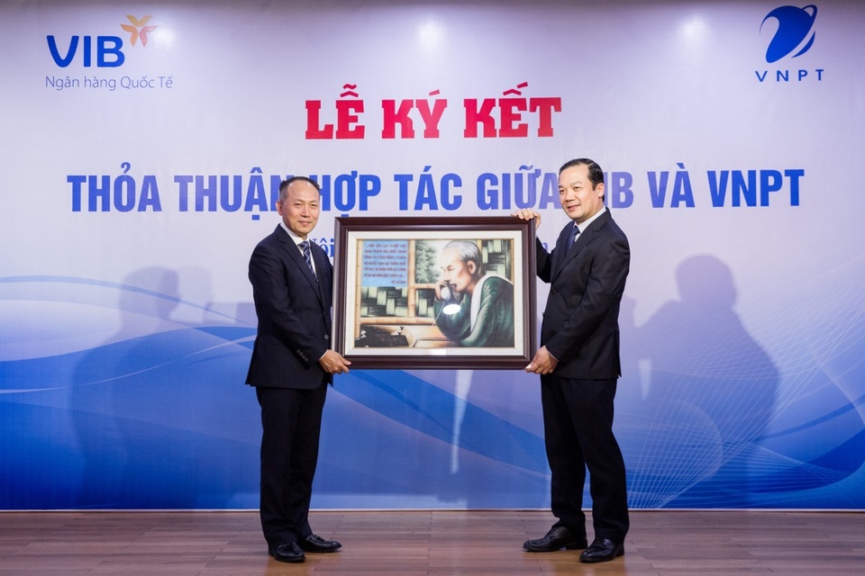VNPT và Ngân hàng VIB ký kết hợp tác toàn diện - 3 VNPT và Ngân hàng VIB ký kết hợp tác toàn diện - 3