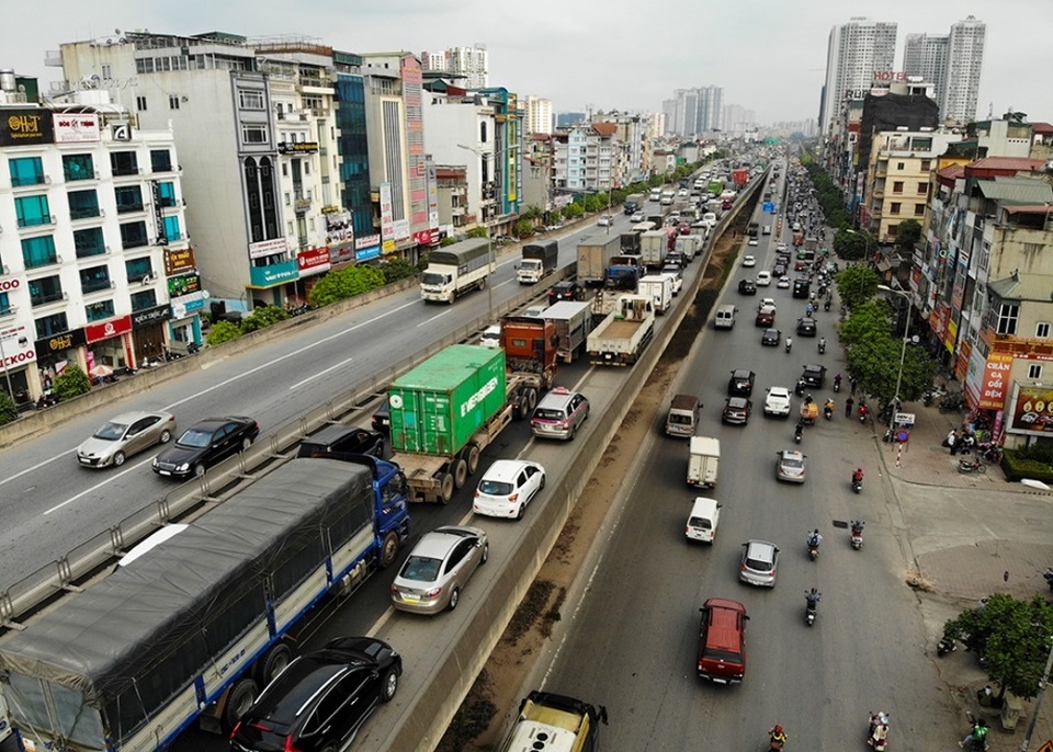 Bến xe Hà Nội đông nghịt người dân về quê nghỉ lễ - 9 Bến xe Hà Nội đông nghịt người dân về quê nghỉ lễ - 9