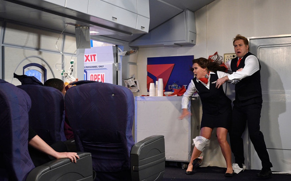 Điều gì sẽ xảy ra khi cửa máy bay đột nhiên bật mở lúc đang bay? - 1 Điều gì sẽ xảy ra khi cửa máy bay đột nhiên bật mở lúc đang bay? - 1