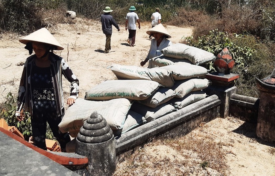 Bình Định: Nhiều doanh nghiệp đua nhau “xẻ thịt” núi Mò O! - 3 Bình Định: Nhiều doanh nghiệp đua nhau “xẻ thịt” núi Mò O! - 3