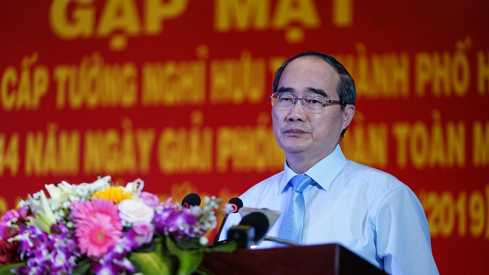 Bí thư Nguyễn Thiện Nhân trò chuyện với các tướng lĩnh nghỉ hưu - 6 Bí thư Nguyễn Thiện Nhân trò chuyện với các tướng lĩnh nghỉ hưu - 6