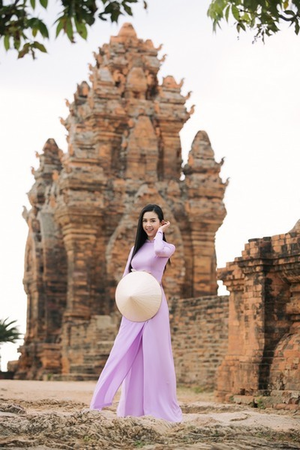 Dàn Hoa hậu Việt Nam 2018 “đọ sắc” cùng... nho - 6 Dàn Hoa hậu Việt Nam 2018 “đọ sắc” cùng... nho - 6