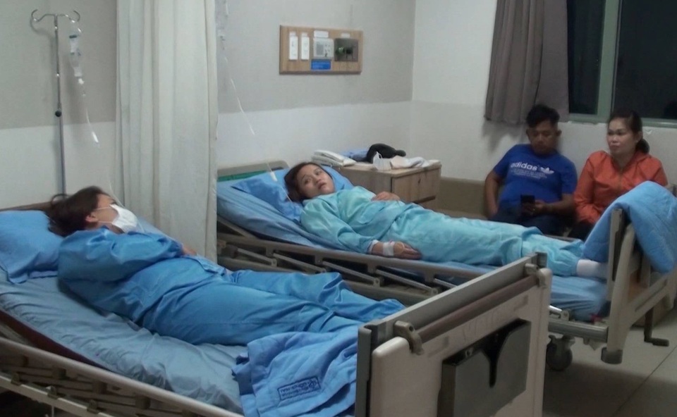 Sau bữa ăn chay, 17 công nhân nhập viện cấp cứu - 1 Sau bữa ăn chay, 17 công nhân nhập viện cấp cứu - 1
