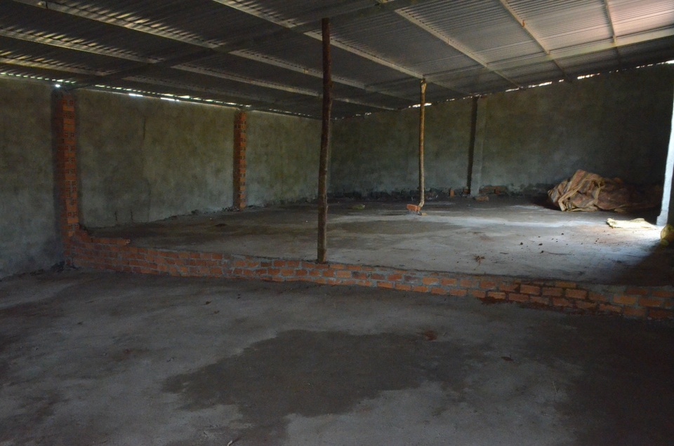 Hàng loạt căn nhà kỳ quái “mọc cấp tốc” chờ đền bù - 5 Hàng loạt căn nhà kỳ quái “mọc cấp tốc” chờ đền bù - 5