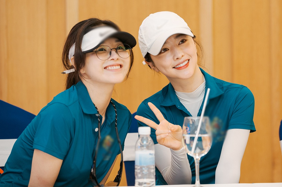 Cặp đôi Kang Eun Tak - Lee Young Ah đến Việt Nam sau 1 ngày tuyên bố chia tay - 6 Cặp đôi Kang Eun Tak - Lee Young Ah đến Việt Nam sau 1 ngày tuyên bố chia tay - 6