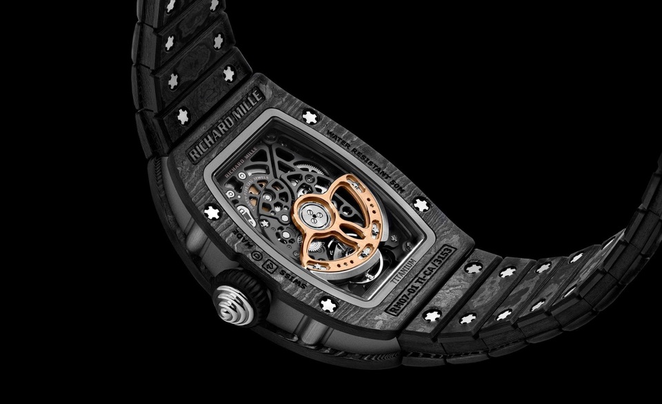 Richard Mille lần đầu ra mắt dây đồng hồ Carbon TPT siêu nhẹ - 2 Richard Mille lần đầu ra mắt dây đồng hồ Carbon TPT siêu nhẹ - 2