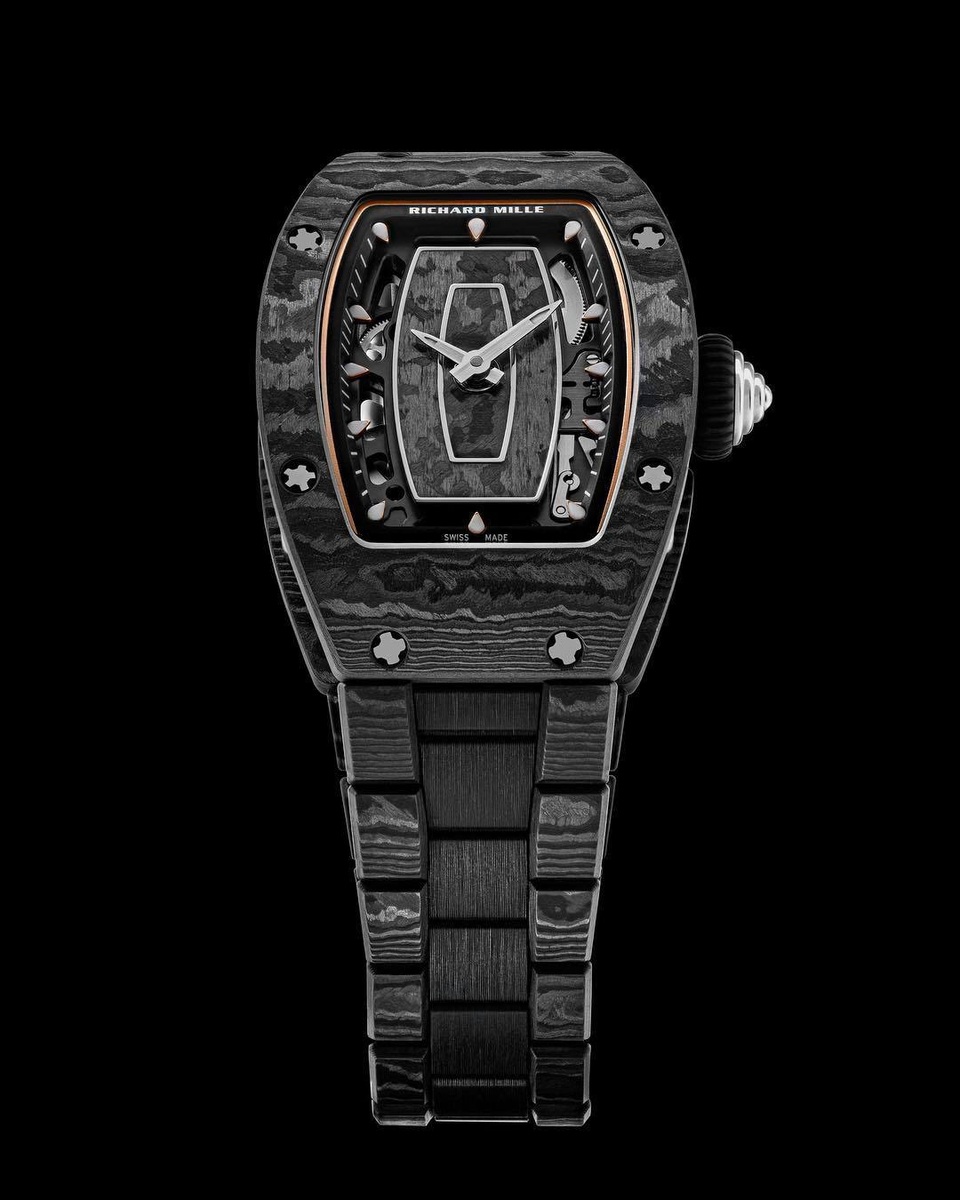 Richard Mille lần đầu ra mắt dây đồng hồ Carbon TPT siêu nhẹ - 3 Richard Mille lần đầu ra mắt dây đồng hồ Carbon TPT siêu nhẹ - 3