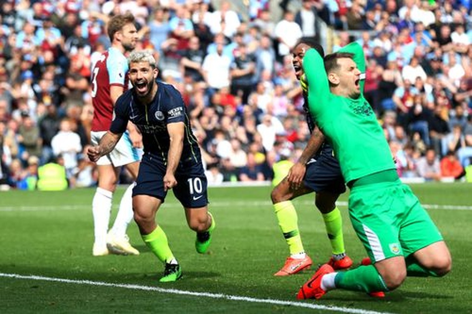 Thắng nhọc nhằn Burnley, Man City trở lại ngôi đầu bảng - 1 Thắng nhọc nhằn Burnley, Man City trở lại ngôi đầu bảng - 1