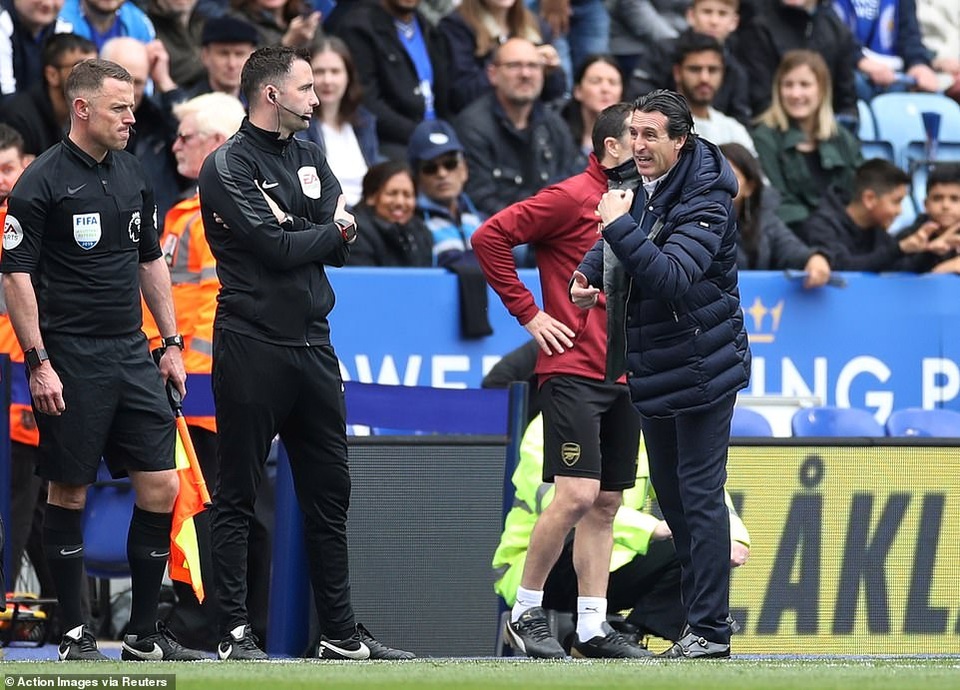 Leicester 3-0 Arsenal: “Pháo thủ” thua trận thứ ba liên tiếp - 5 Leicester 3-0 Arsenal: “Pháo thủ” thua trận thứ ba liên tiếp - 5