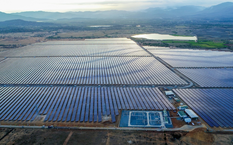 Cụm nhà máy điện mặt trời 330mwp lớn nhất Đông Nam Á chính thức hòa lưới điện quốc gia - 1 Cụm nhà máy điện mặt trời 330mwp lớn nhất Đông Nam Á chính thức hòa lưới điện quốc gia - 1