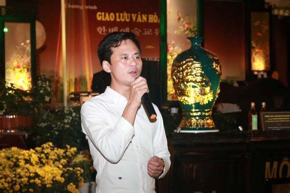 Gốm Hương Sa kết tinh văn hóa Hà Nội – Huế ra mắt công chúng tại Festival - 5 Gốm Hương Sa kết tinh văn hóa Hà Nội – Huế ra mắt công chúng tại Festival - 5