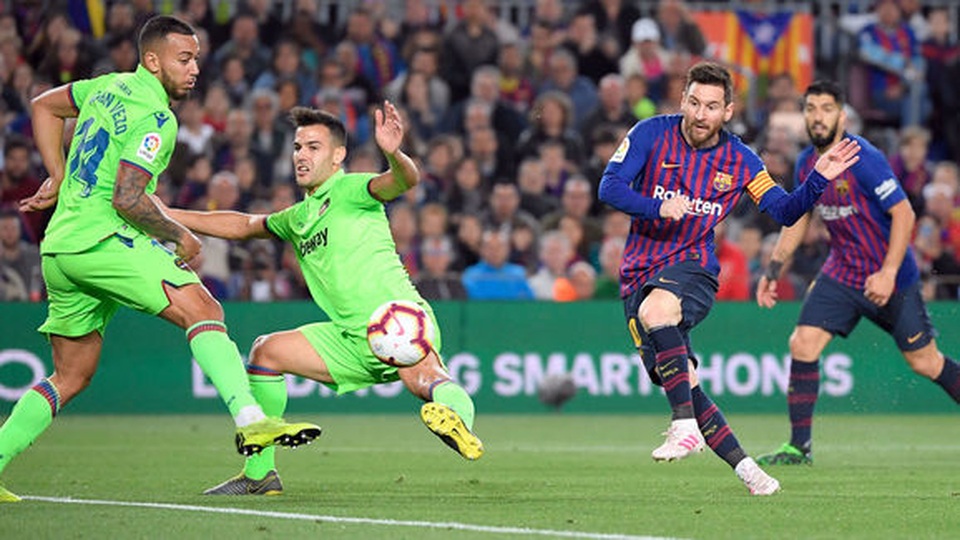 Sau 10 năm, Messi và C.Ronaldo mới cùng nhau đăng quang ngôi vô địch - 3