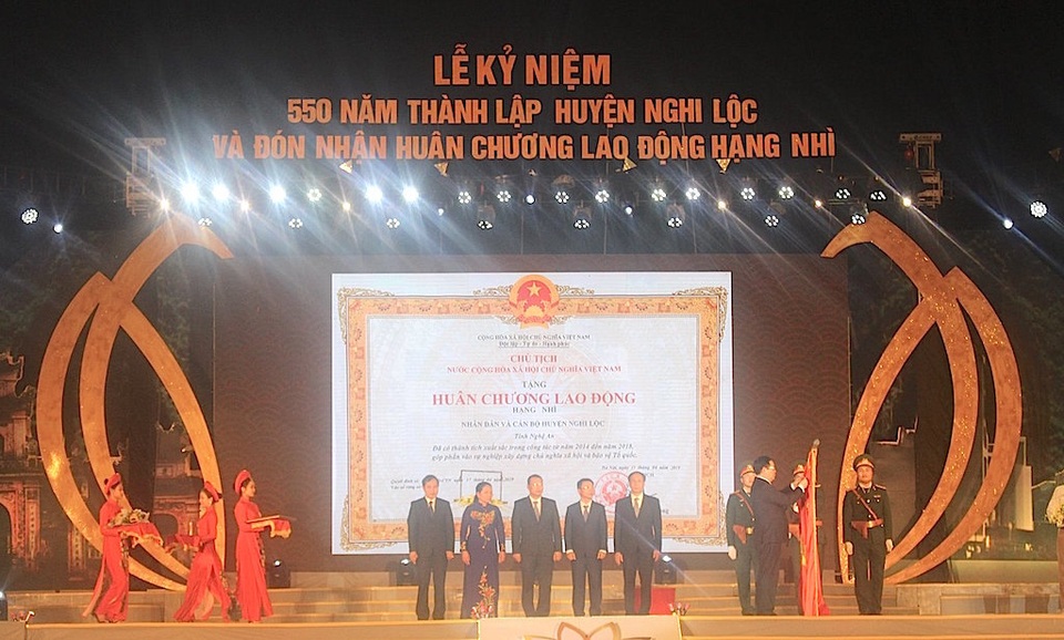 Phó Thủ tướng trao Huân chương Lao động hạng Nhì cho huyện Nghi Lộc - Nghệ An - 2 Phó Thủ tướng trao Huân chương Lao động hạng Nhì cho huyện Nghi Lộc - Nghệ An - 2