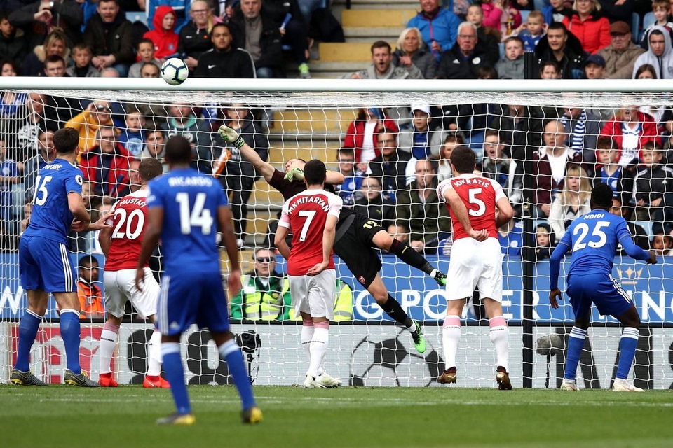 Nhìn lại trận thua tan tác của Arsenal trên sân Leicester - 7 Nhìn lại trận thua tan tác của Arsenal trên sân Leicester - 7