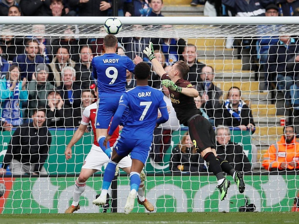 Nhìn lại trận thua tan tác của Arsenal trên sân Leicester - 15 Nhìn lại trận thua tan tác của Arsenal trên sân Leicester - 15