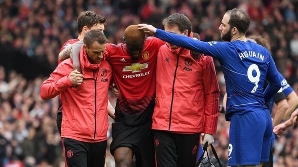 Hòa thất vọng trước Chelsea, Man Utd còn chịu tổn thất lực lượng nghiêm trọng - 2 Hòa thất vọng trước Chelsea, Man Utd còn chịu tổn thất lực lượng nghiêm trọng - 2