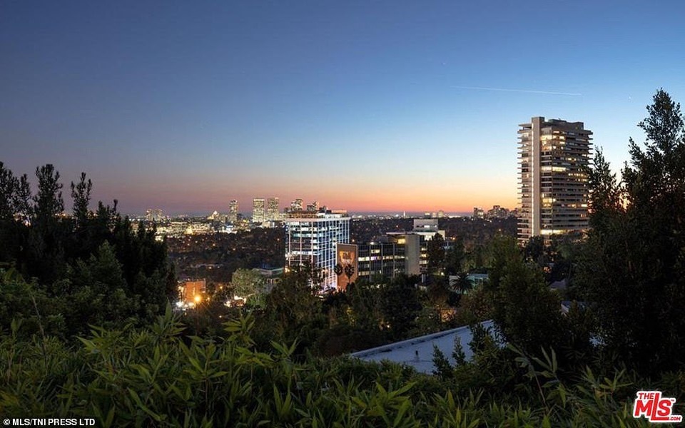 Nhà siêu sang, ca sỹ nhóm One Direction vẫn bán chịu lỗ - 7 Nhà siêu sang, ca sỹ nhóm One Direction vẫn bán chịu lỗ - 7