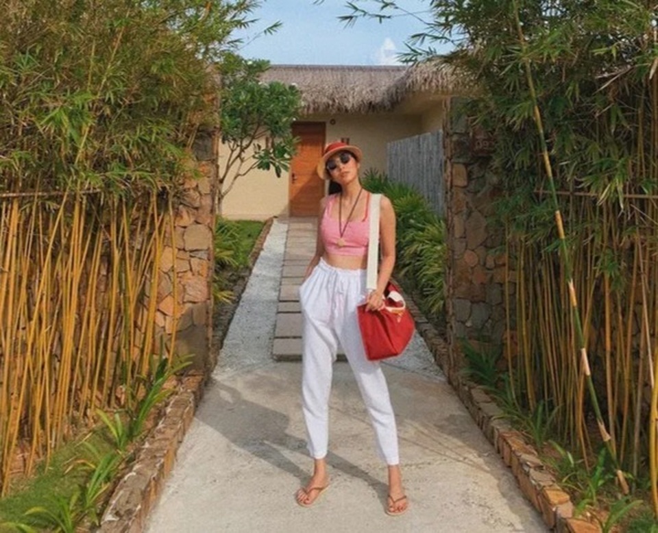 Ngô Thanh Vân khoe thân hình bốc lửa với bikini ở tuổi 40 - 2 Ngô Thanh Vân khoe thân hình bốc lửa với bikini ở tuổi 40 - 2