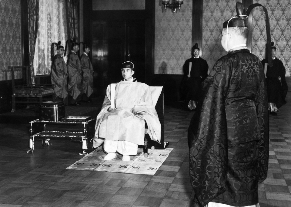 Nhật hoàng Akihito: Vị hoàng đế của những điều đầu tiên - 3 Nhật hoàng Akihito: Vị hoàng đế của những điều đầu tiên - 3