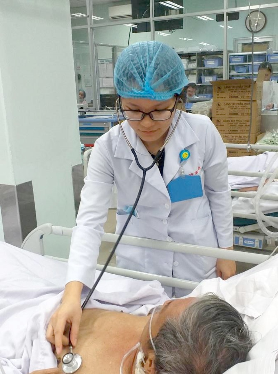 Tự điều trị viêm gan bằng thuốc nam, bệnh nhân hôn mê sâu - 2