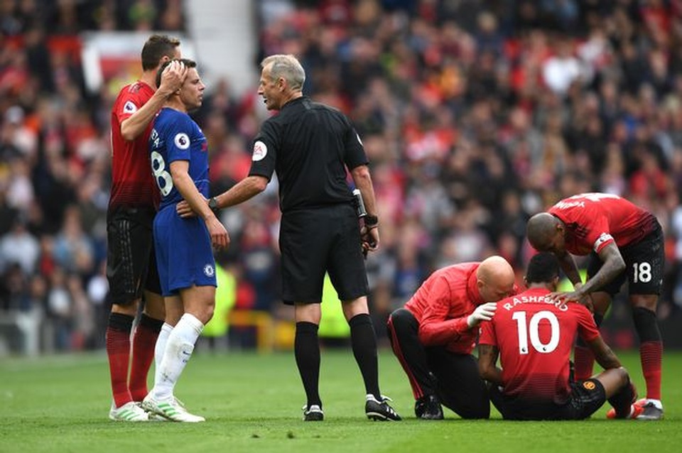 MU chịu tổn thất lớn ở cuộc đua top 4 Premier League - 1 MU chịu tổn thất lớn ở cuộc đua top 4 Premier League - 1