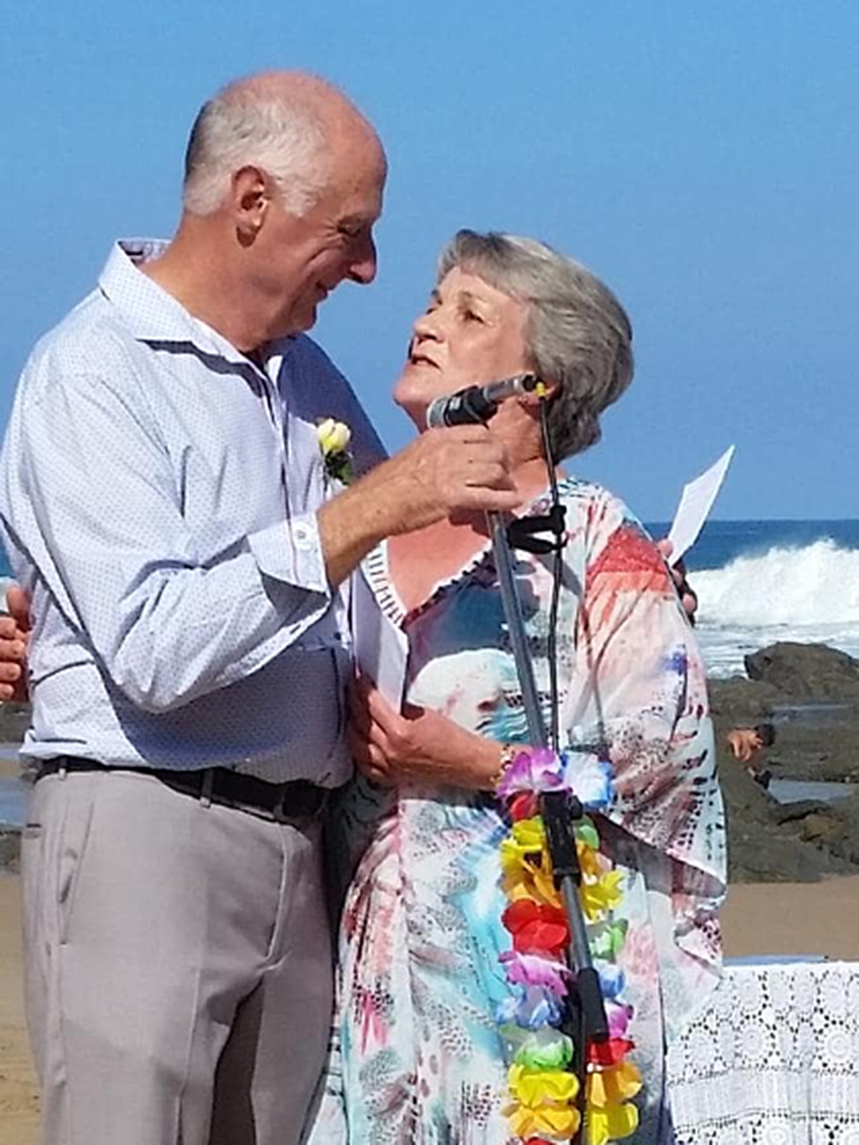 Chuyến bay định mệnh kết nối cặp đôi nên duyên vợ chồng - 2