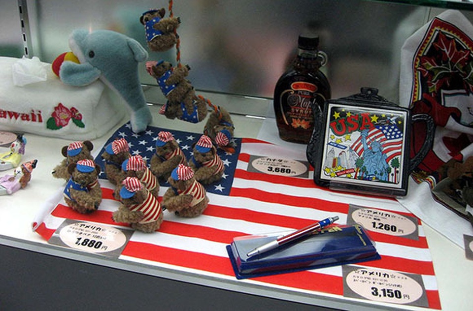 Đây là những món đồ không nên mua ở sân bay - 4