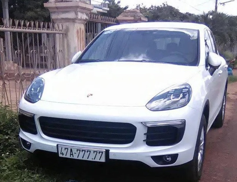 Chất chơi dân Tây Nguyên: Siêu xe và biển khủng - 8