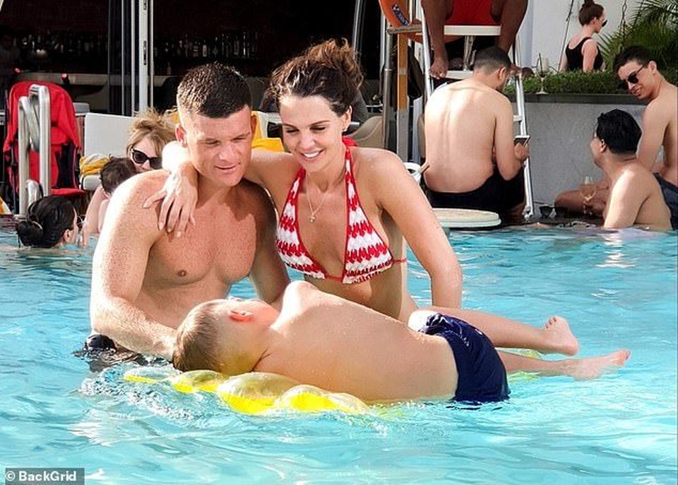 Hoa hậu Danielle Lloyd hạnh phúc bên chồng mới cưới - 11 Hoa hậu Danielle Lloyd hạnh phúc bên chồng mới cưới - 11