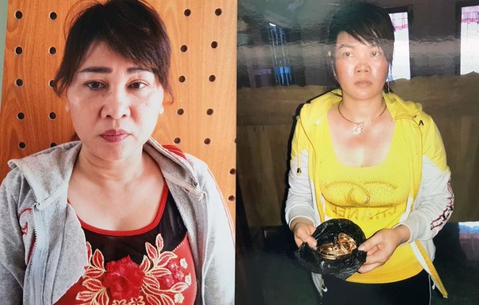 Khởi tố hai người phụ nữ dàn cảnh đánh ghen cướp vàng - 1 Khởi tố hai người phụ nữ dàn cảnh đánh ghen cướp vàng - 1