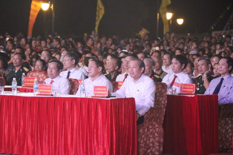 Ấn tượng chương trình nghệ thuật Khát vọng thống nhất - 3 Ấn tượng chương trình nghệ thuật Khát vọng thống nhất - 3