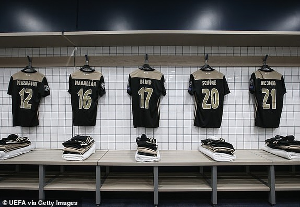 Tottenham 0-1 Ajax: Pha làm bàn của Van de Beek - 26 Tottenham 0-1 Ajax: Pha làm bàn của Van de Beek - 26