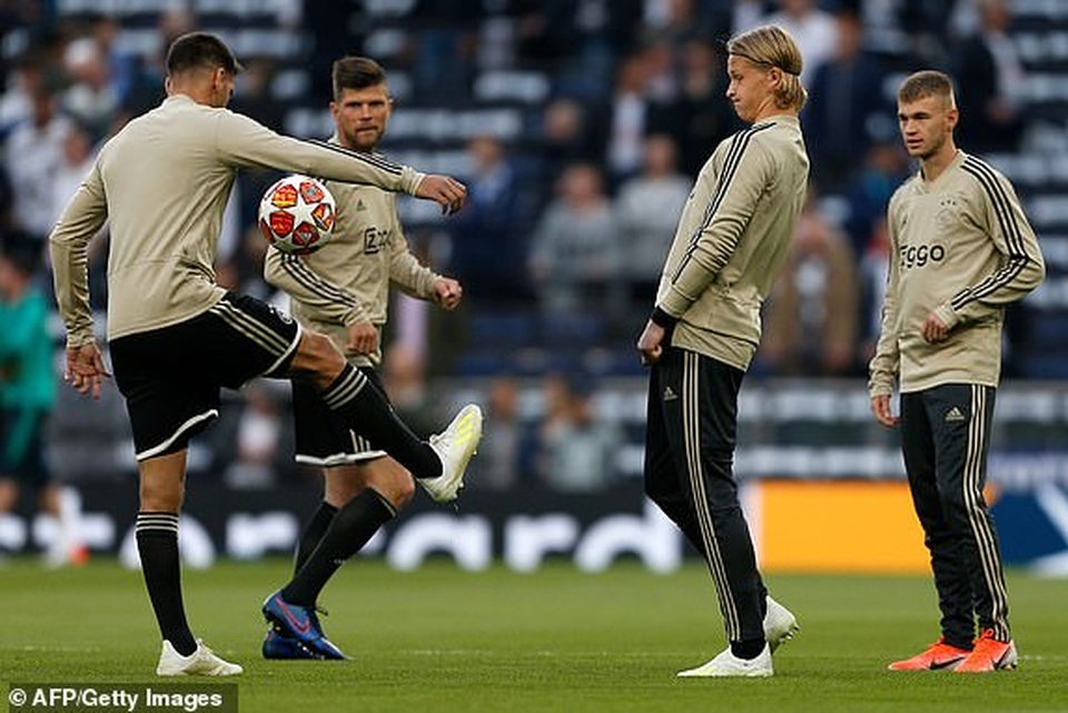 Tottenham 0-1 Ajax: Pha làm bàn của Van de Beek - 21 Tottenham 0-1 Ajax: Pha làm bàn của Van de Beek - 21