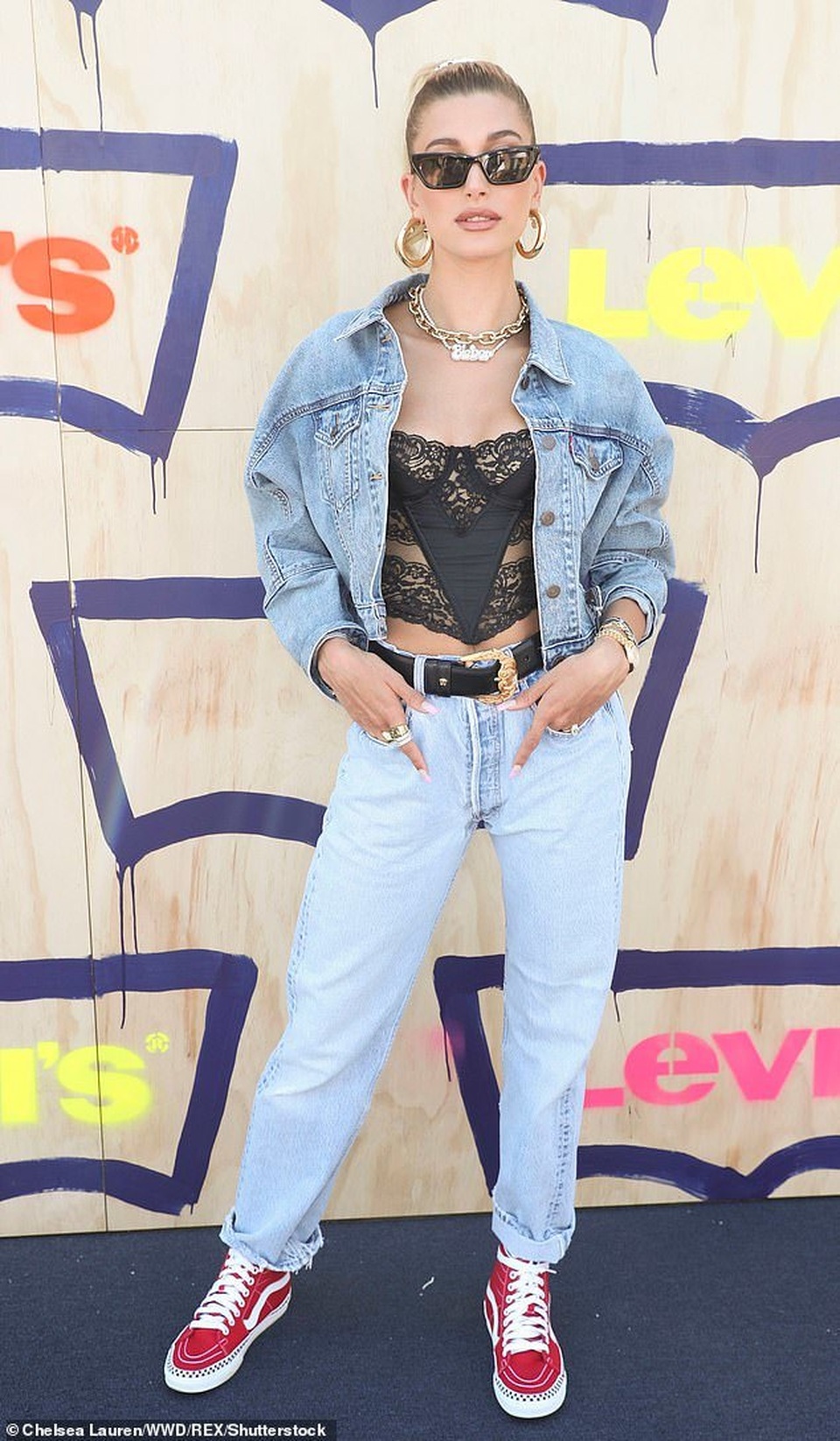 Vợ Justin Bieber sợ hãi trước sự độc ác trên mạng xã hội - 3 Vợ Justin Bieber sợ hãi trước sự độc ác trên mạng xã hội - 3